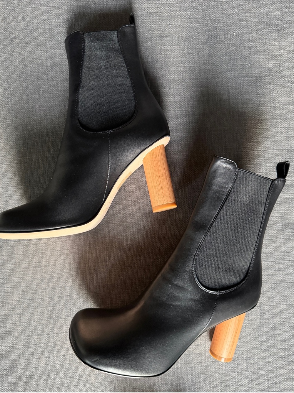 A.W.A.K.E. MODE Black Leather Block Heel Women's Pumps SIZE 36.5